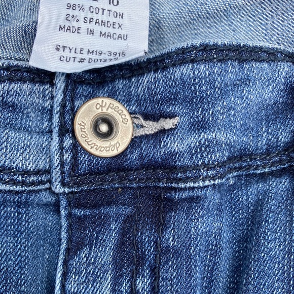 Mid Rise Boot Cut Jeans | Stretch| 32x28 | size 10 | Medium Weight| EUC - Picture 11 of 12